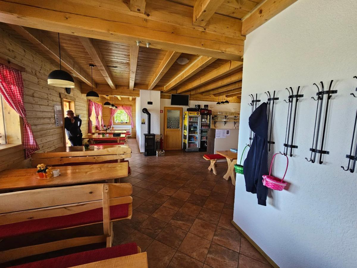 Koca Na Talezu Hotel Блед Екстериор снимка