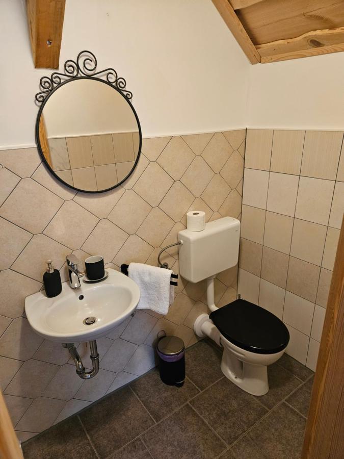 Koca Na Talezu Hotel Блед Екстериор снимка